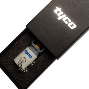 USB packaging with foam insert